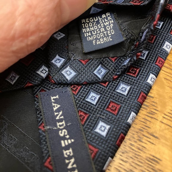 Lands’ End Navy Blue Silk Necktie Geographic Pattern - Picture 4 of 4